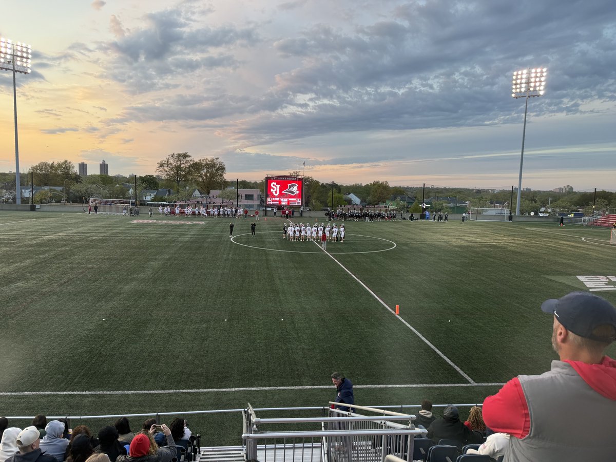 StJohnsLax's tweet image. We are underway from Cox Family Field at Belson Stadium!

#RedStorm