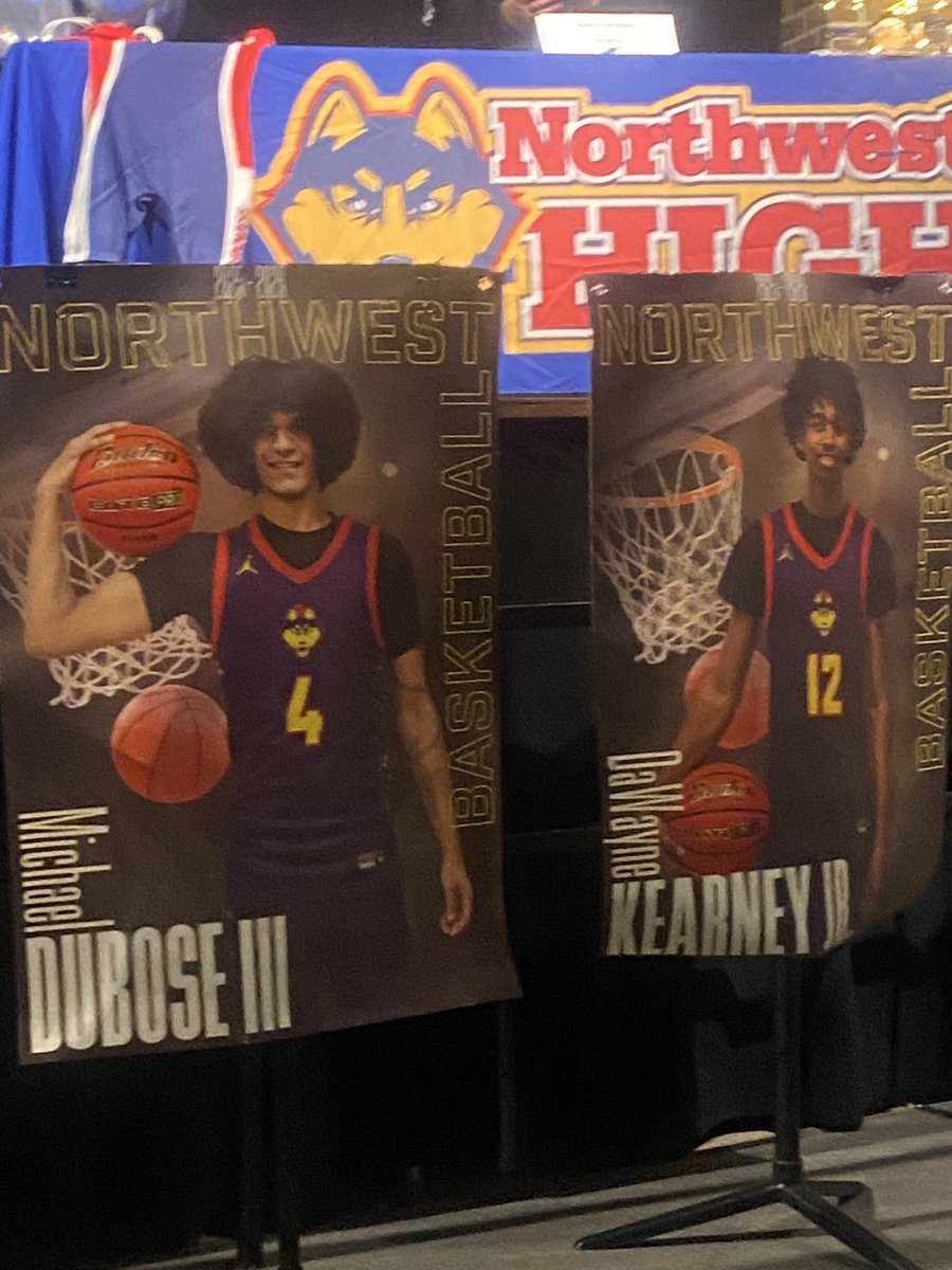 NHE_EYCE's tweet photo. Congrats to @Michael_DuBose4 &amp; @dawaynekearney1 on signing to their respective schools!! These two did so much work on the court together 🔥 https://t.co/n6IxFwZ1qL