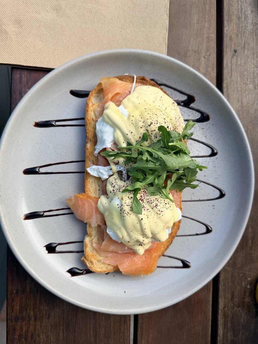 DavieBlue26's tweet image. Day 112 /123 fit for the holidays challenge!! 🫡Starting the day with a sunny 5k!!🫡Happy Saturday !!🫡Have a great weekend everyone 🫡#2026challenge #MentalHealth #Kindness #ipaintedmywalk #supportothers #gearupspeakup #ConsistencyWins #deletingX