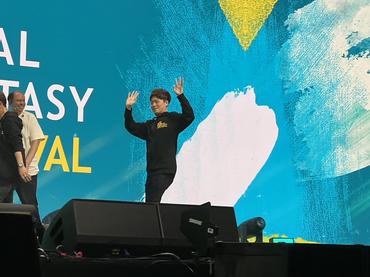 SlyAKAgreyfox @ Post Fan Fest Depression tweet media