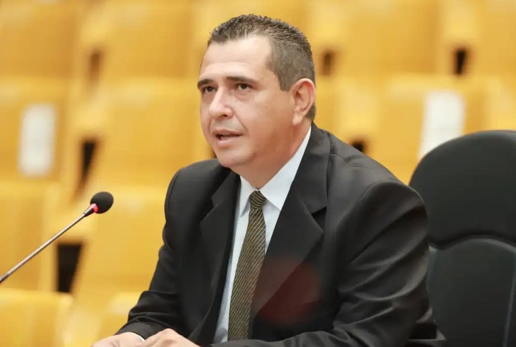 Hasta el momento Gabriel Estuardo García Luna obtuvo la calificación más alta y por unanimidad (15 votos) para integrar la nómina de 6 aspirantes que buscan ser los sucesores de Consuelo Porras al frente del <a href="/MPguatemala/">MP de Guatemala</a>.

¿Quién el es abogado que busca ser Fiscal General?

🧵👇