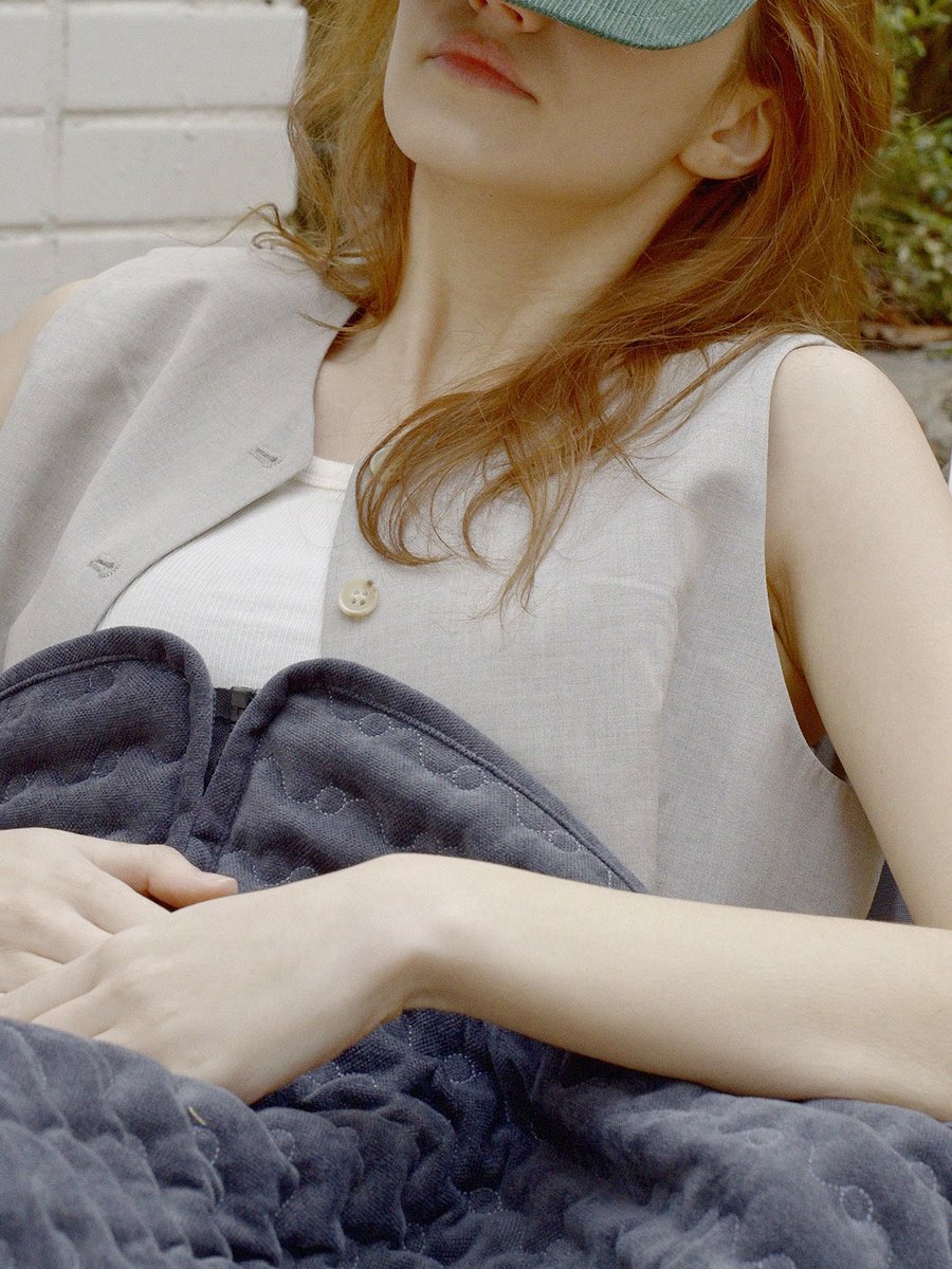 nyiji94's tweet image. 📸Ahloobo Zip me.

#ahloobo, #productdesign, #visualidentity, #Aesthetic