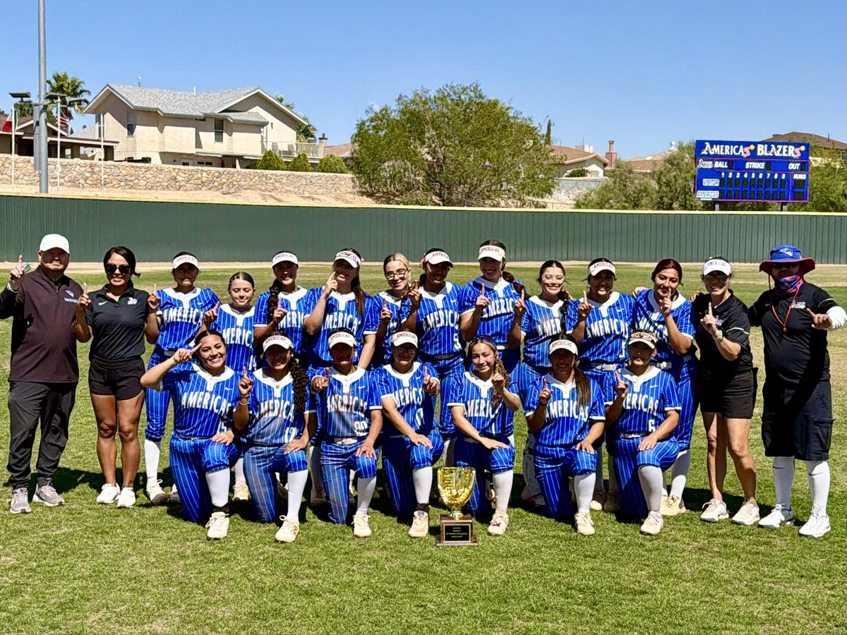 AHS_BlazersSB's tweet image. Girls coming out with the W 11-0 vs Jeff!
Great job ladies ❤️🤍💙
WP: @Giselle_Alcala7 8Ks 5IP
@AbeniC2028 2-4 ITP HR 3B 3rbis
@anaizcar30 2-3 3B 2B 2rbis
@MileyRod2601 1-3 3B 
@Giselle_Alcala7 1-3 2B rbi

On to the next round ladies! Let’s keep this train going❤️🤍💙
#ProudCoach