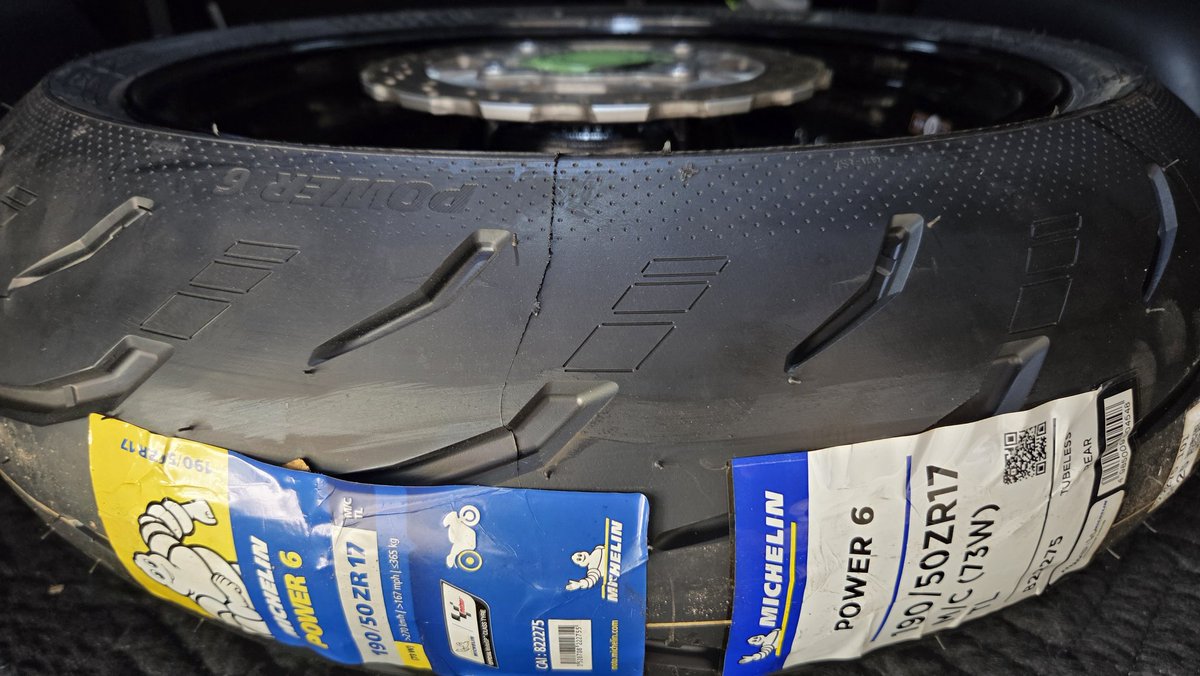 こたＧ tweet media