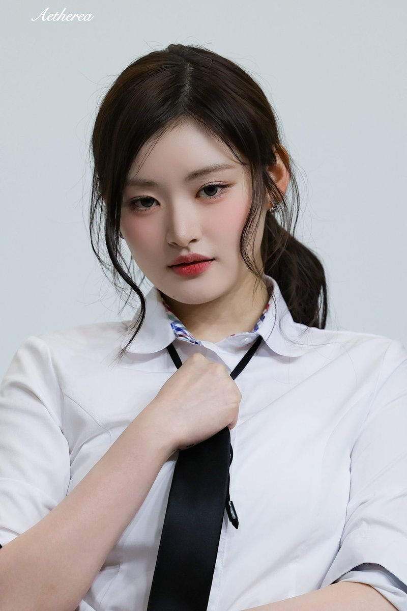 athena pics tweet media