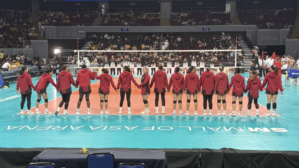 LadyCHK's tweet photo. Season 88 moment - @IrahAnika, about to play her final UAAP game, looking back up at the crowd.  ❤️🫶🫰 https://t.co/pLAdVeETpd