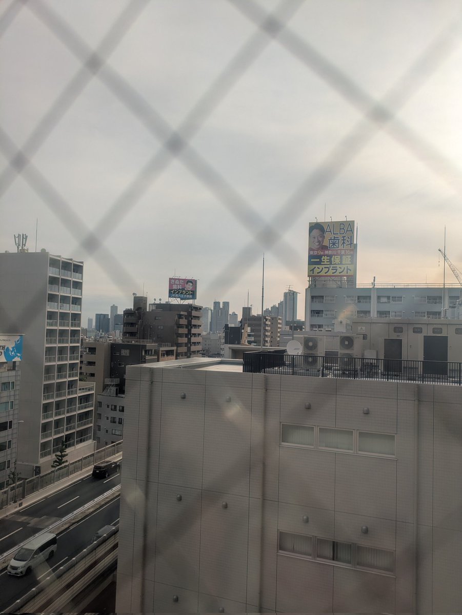 土曜日早朝活動
ラッキー・デイを聴きながら
サウナキメてコッペパンキメて