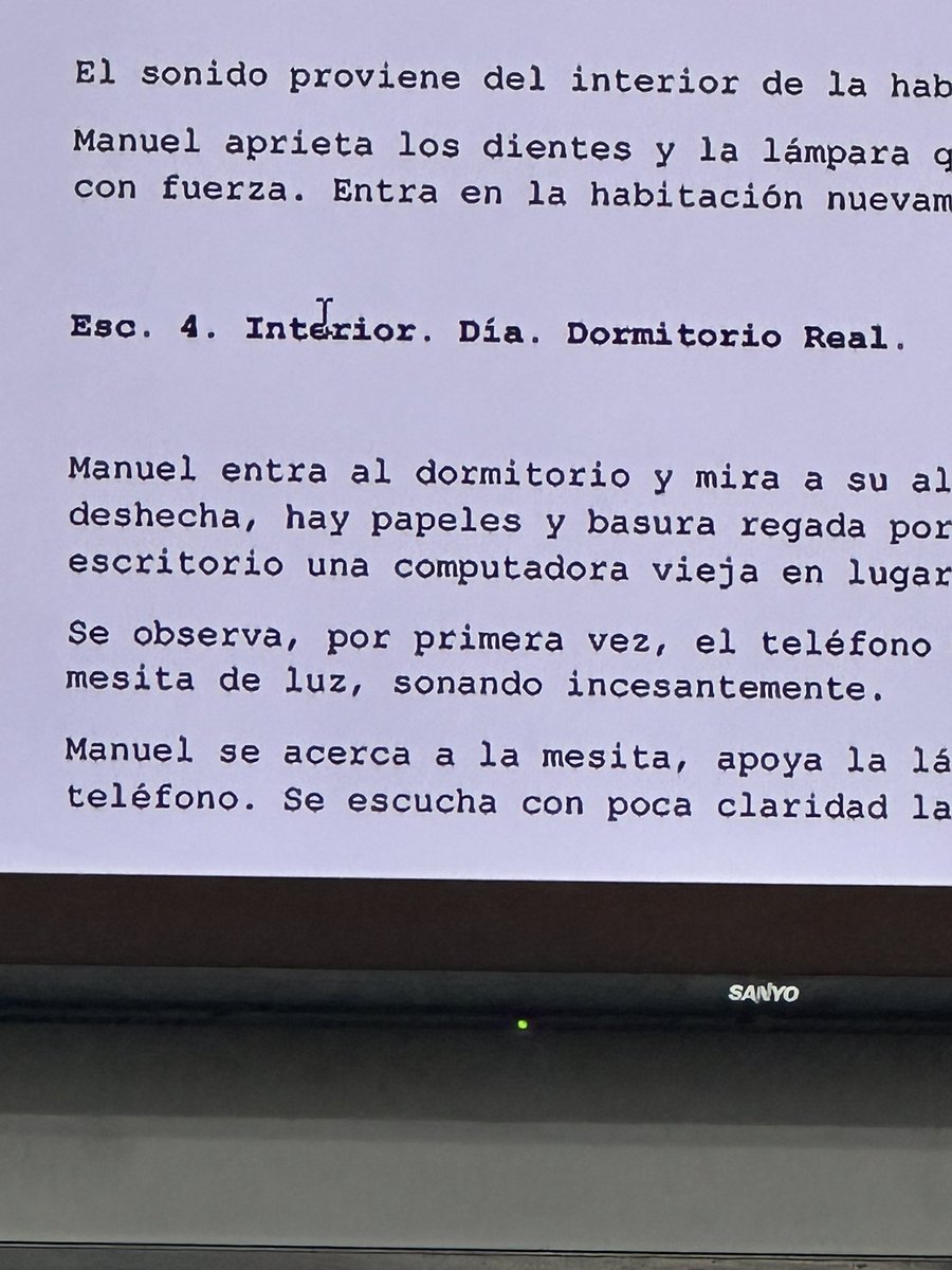 Estoy en la facu (clase de producción) y… lo quemada q estoy con mernosketti que leí <a href="/mernuel_/">Manu 🐝</a>  me traumo un emo, encima el personaje es alto, flaco y de pelo negro 🫦