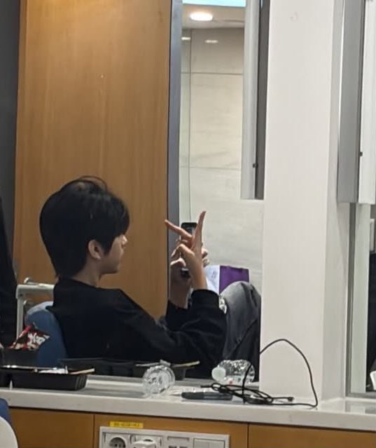 r_xon0's tweet photo. 이 사진이 넘무 좋음 그냥 진짜 너무 좋음.. https://t.co/kA9J8Dsro0