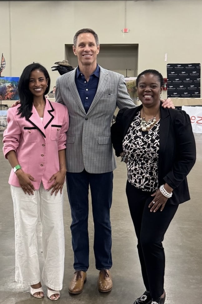 NathanJohnsonTX's tweet image. In the Senate, I’ve worked to bridge divides for solutions that deliver.

From keeping the grid reliable and its energy needs met while protecting our air, common ground is hard-earned but worth it.

Thanks to @EarthXOrg for the invitation to join the discussion. #TXLege #SD16