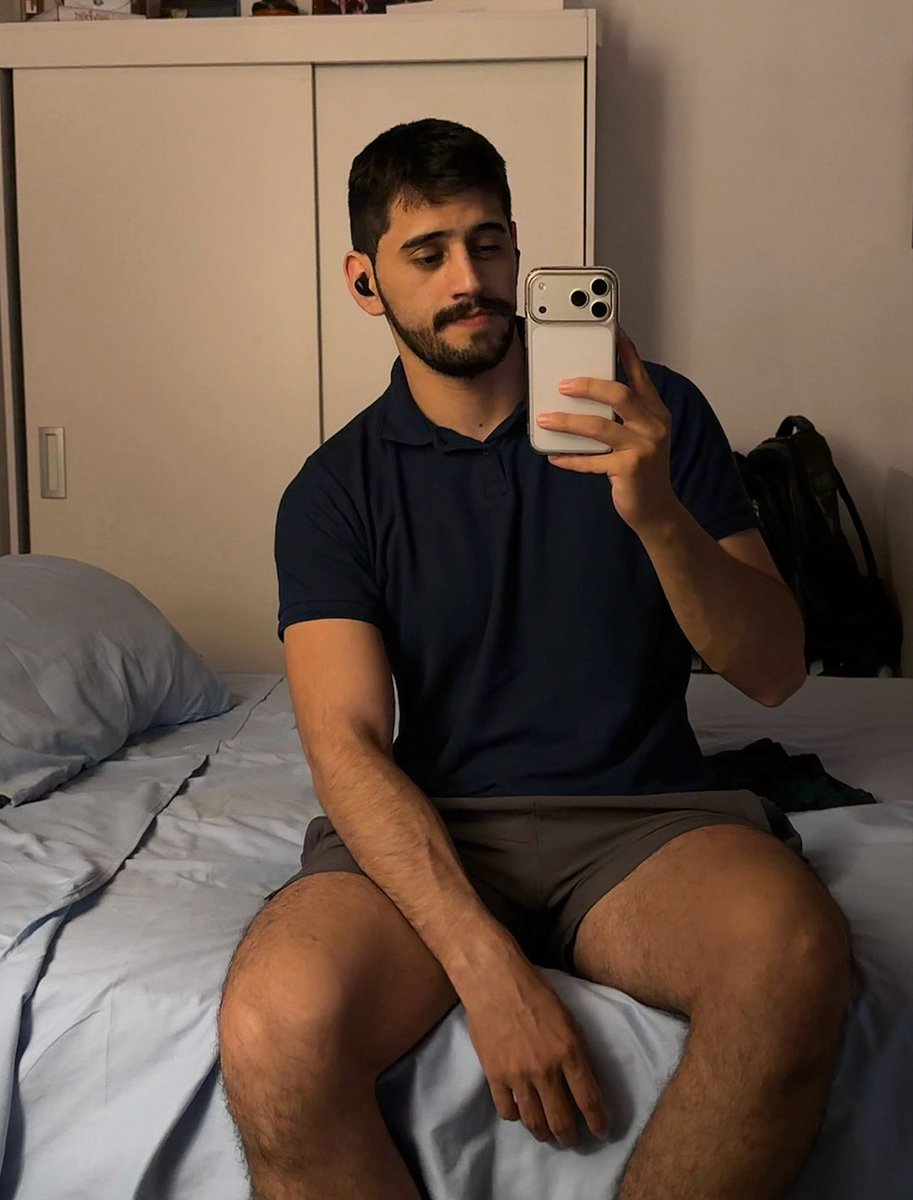 Alejandro tweet media