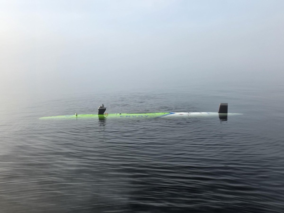 VanguardMag's tweet image. Cellula Robotics’ Envoy AUV has exceeded 2,000 km fully submerged on hydrogen fuel cell power—completing a complex real-world mission profile with 4,000+ turns and manoeuvres. A major subsea endurance milestone. #AUV #Hydrogen #Robotics #OffshoreEnergy #SubseaTech