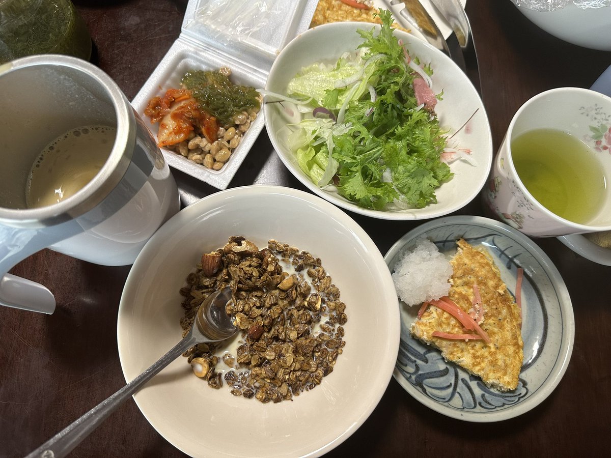 シュークリーム食べたい tweet media