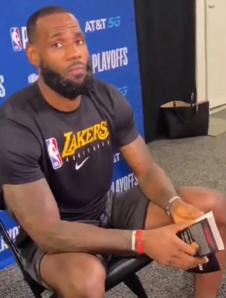 Ravens fans: “Get Lamar a true 6’4 X receiver who wins contested catches”

*Ravens select Jakobi Lane*

Ravens fans: “BUT HE CANT SEPARATE”