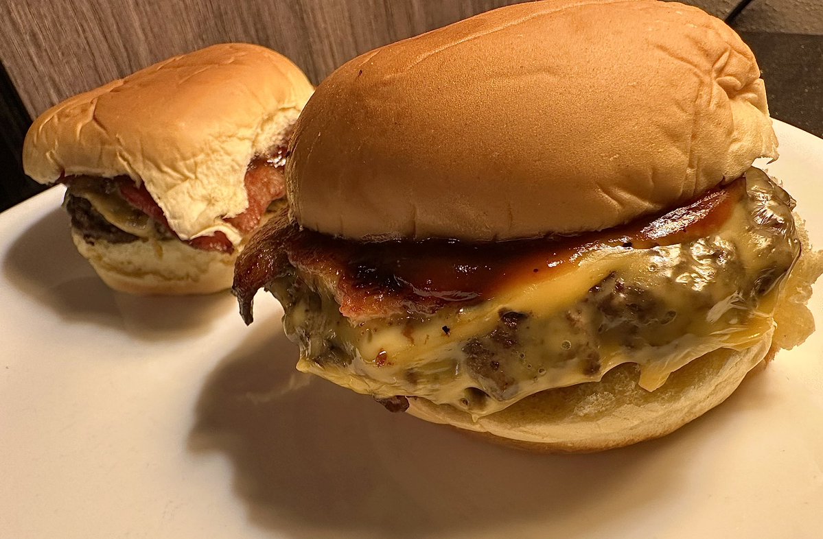 cool and awesome and cool headed individual 🔻 tweet media