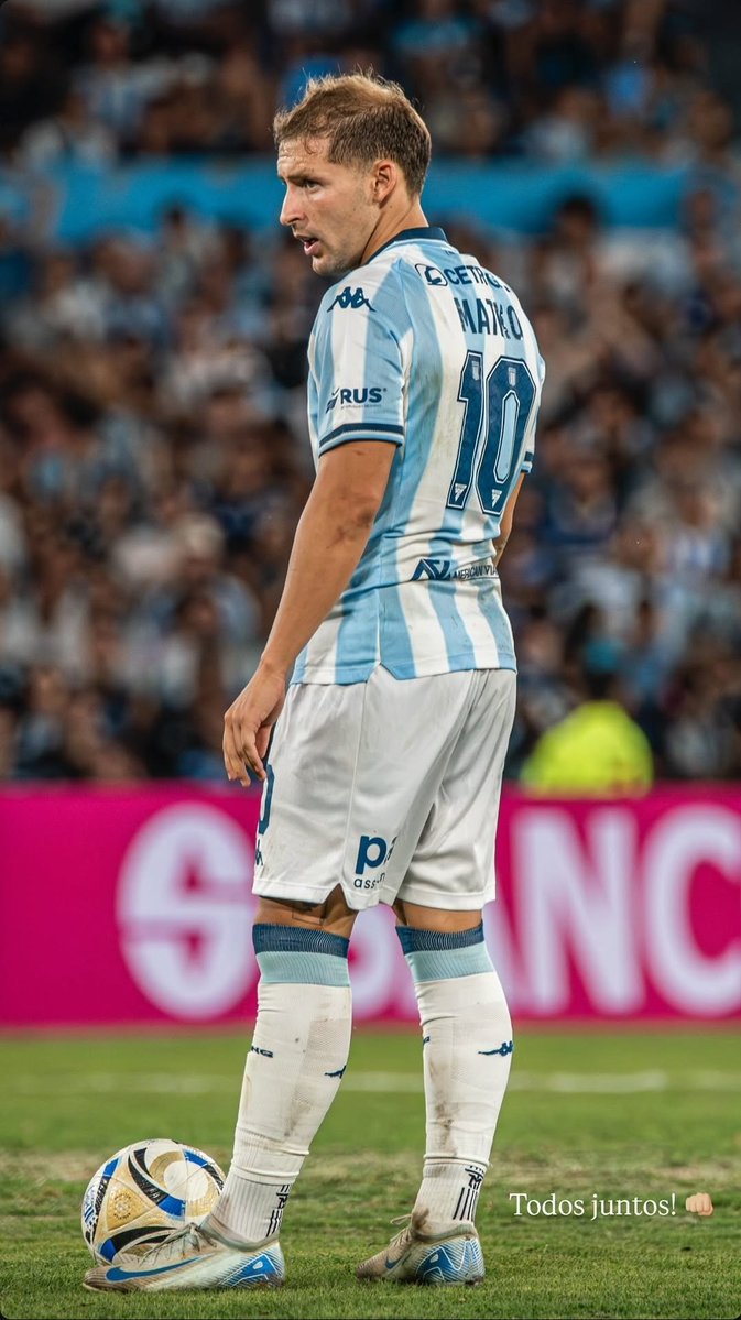 q mierda le pasa a este pelado pelotudo, 5 mins y no corrio a nadie, cortenle el sueldo YA