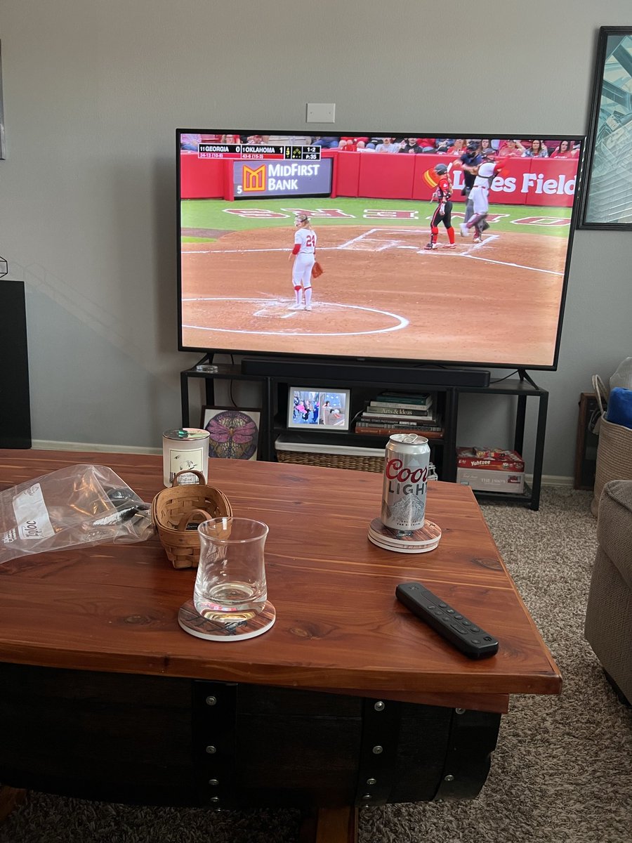 creek_3's tweet image. @OUontheAir All synched up at the Kendy House in Jenks America. #boomer