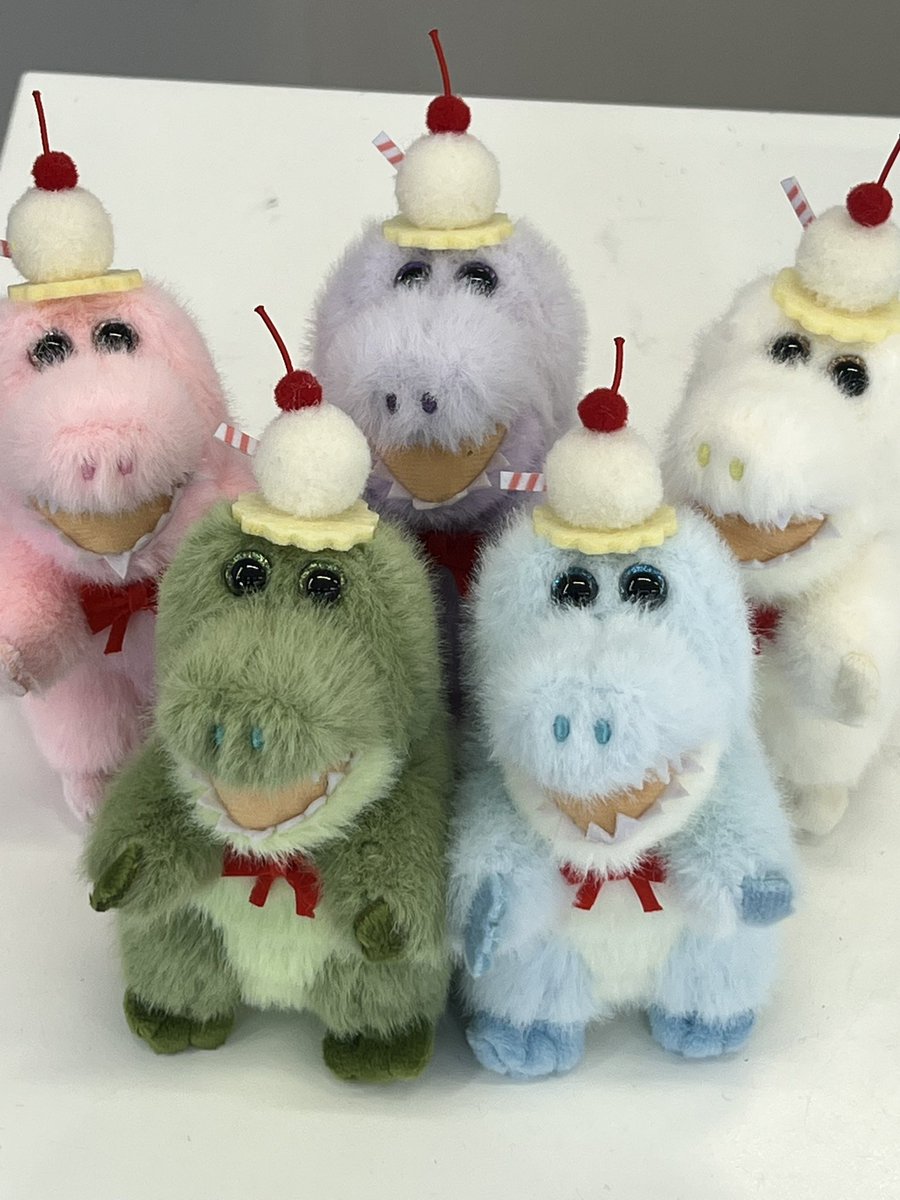 🟢 ワーリーフレンズ🟢
　　　マスコットぬいぐるみ
～しゅわしゅわクリームソーダ～

入荷しました☺️
本日もご来店お待ちしております♪
 #AMUUU紀伊川辺店