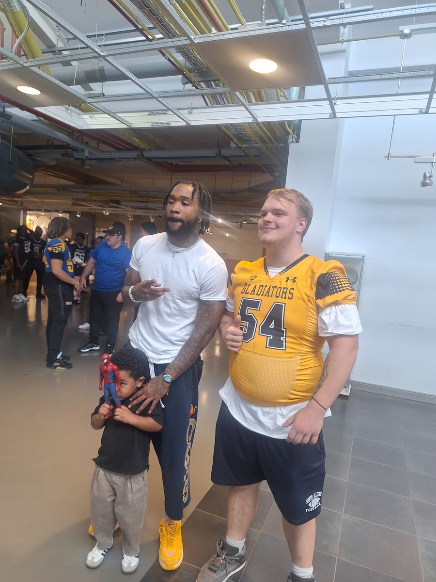 Coach Hanson tweet media