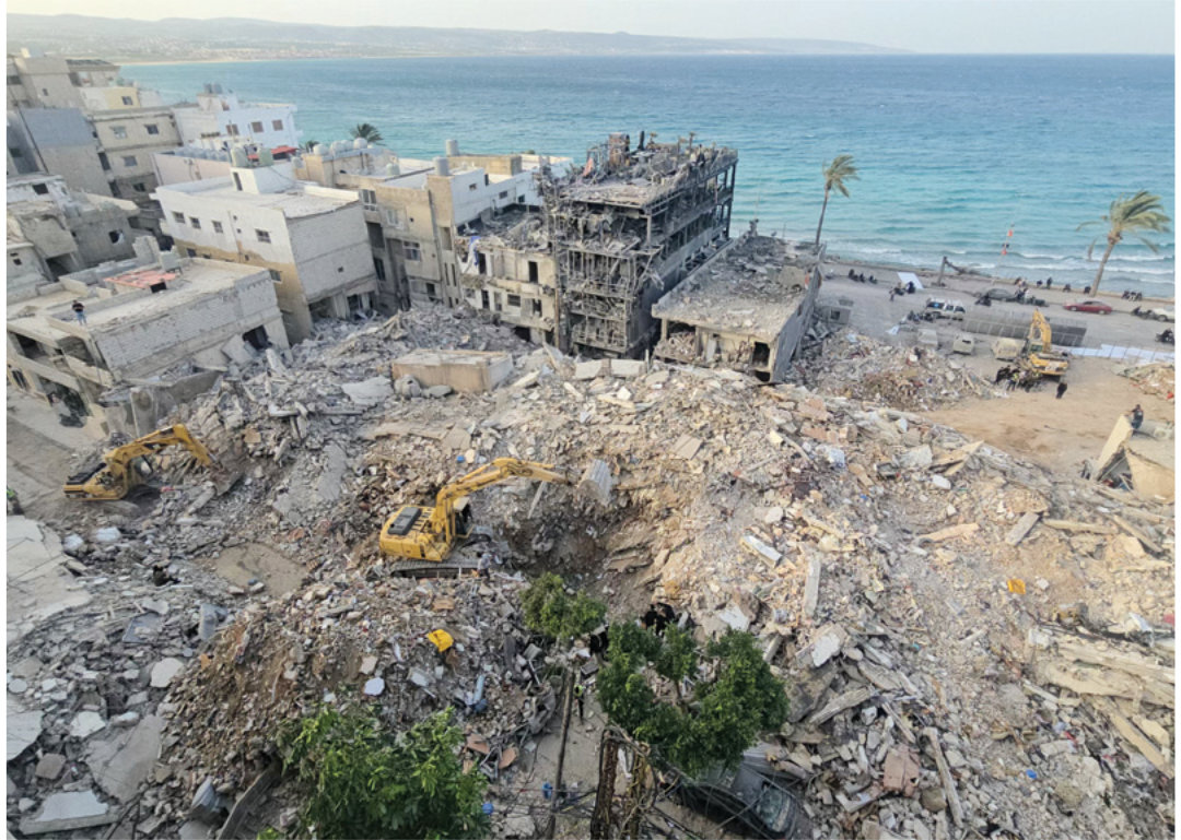 arabnews's tweet image. #SPOTLIGHT: #Israel’s expanded “Yellow Line” has sparked fears in #Lebanon of encroachment on maritime rights secured under 2022 US-brokered deal arab.news/48vwx