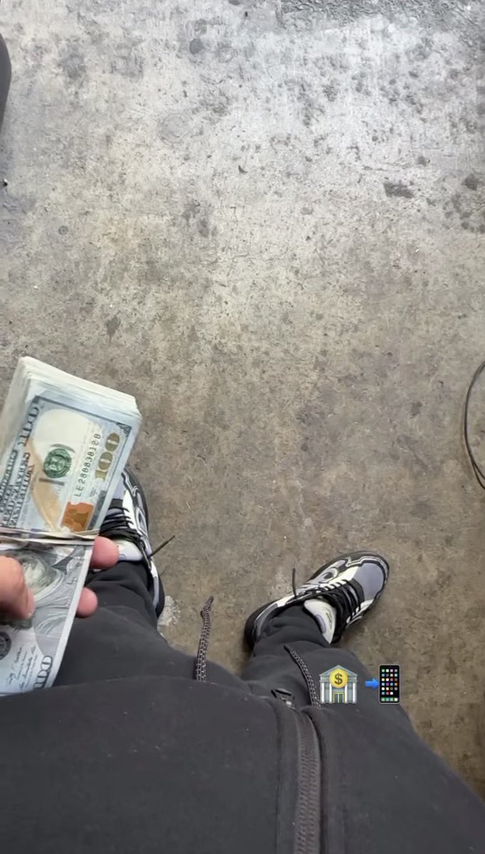 Nitemeezy56's tweet image. get da bag by any means #LA 
#repost