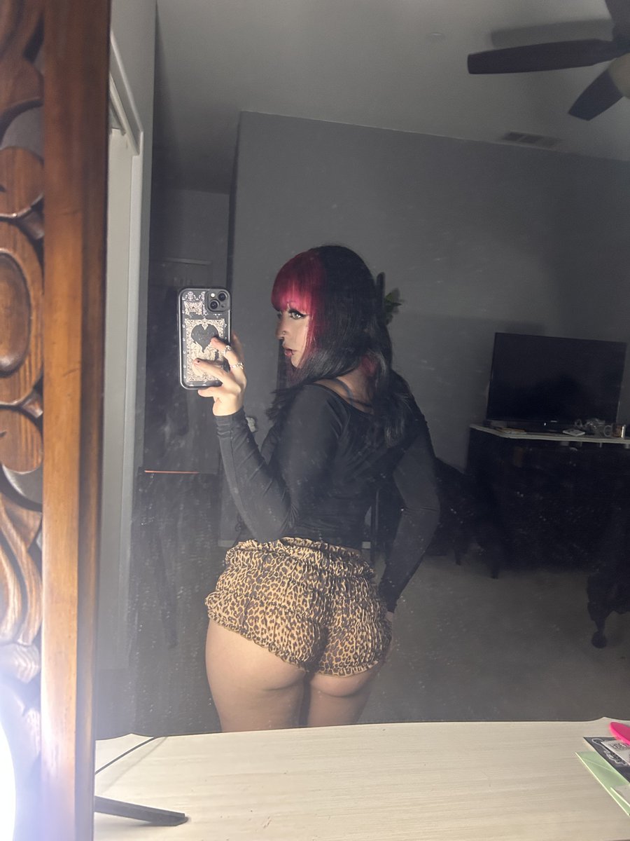 sinxfrluv tweet media