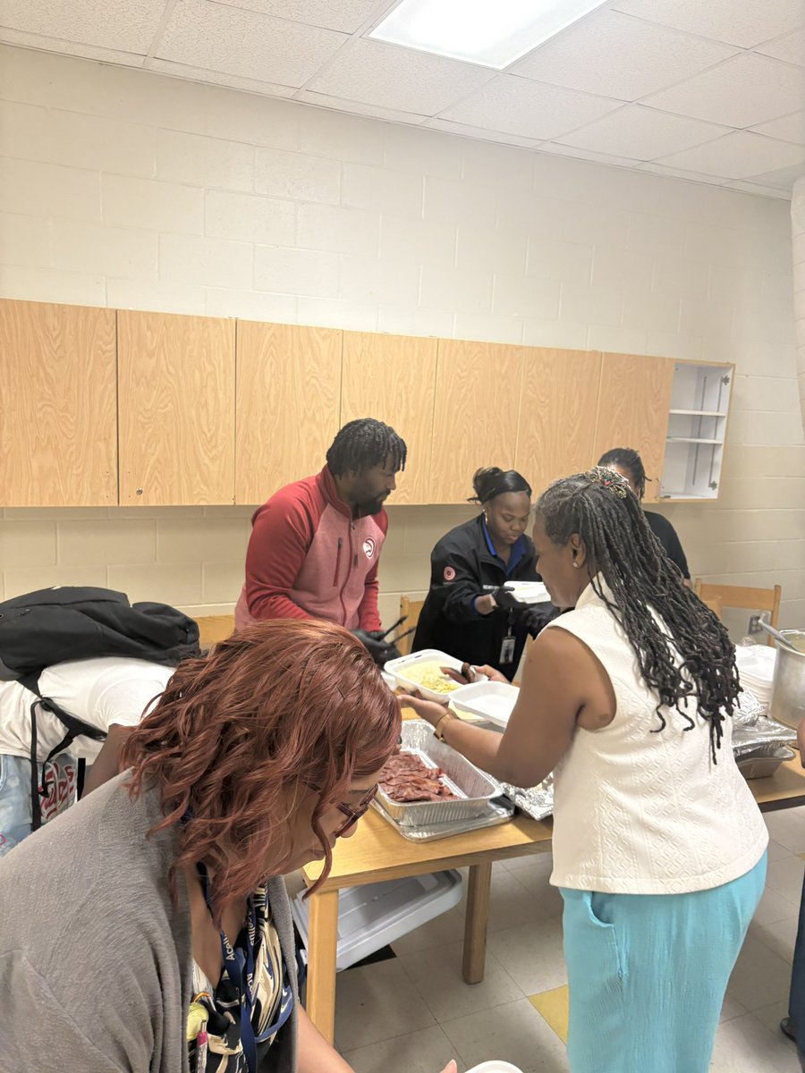 Lithonia High School Science AC tweet media