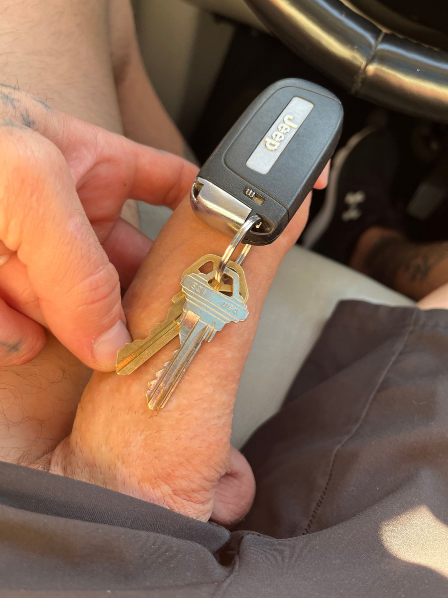 SSSSaxon (6K) tweet media