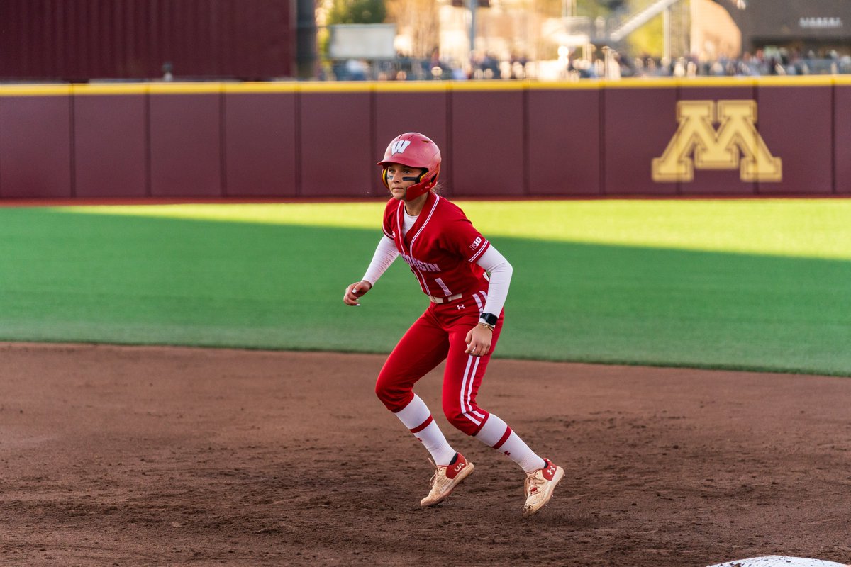 Wisconsin Softball tweet media