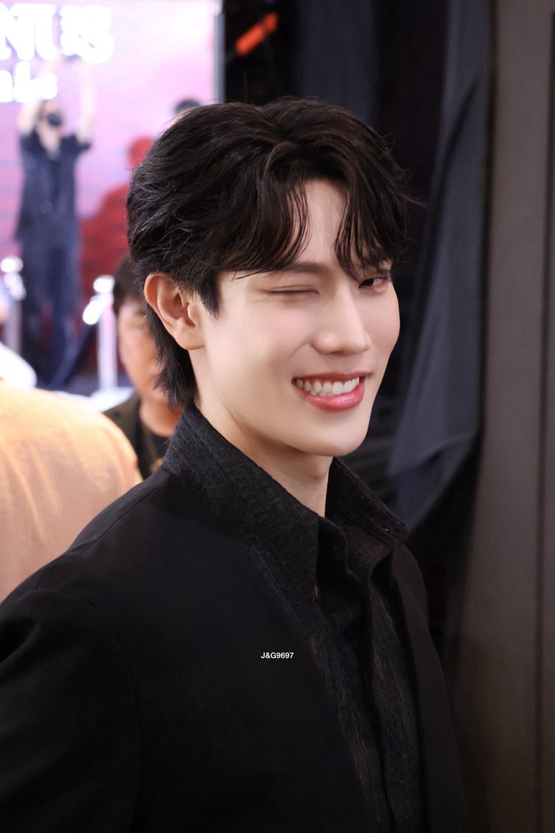 Mittu 🐶 Tong tweet media