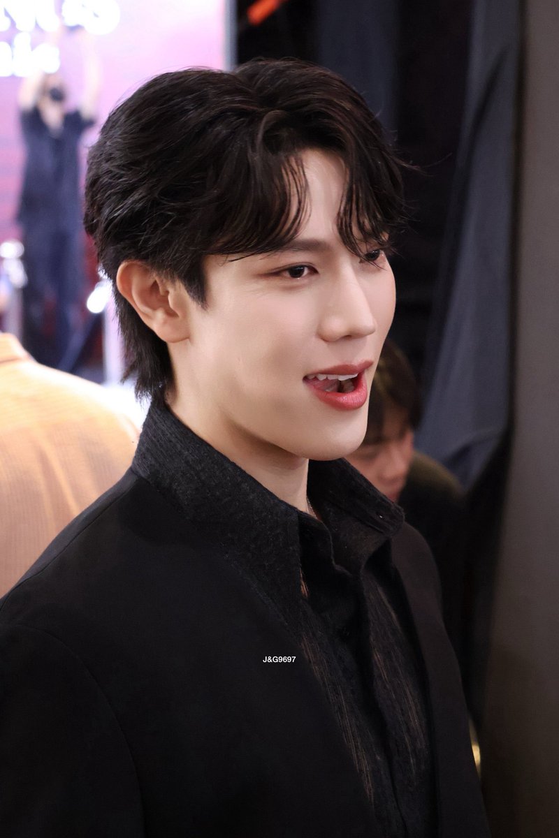 Mittu 🐶 Tong tweet media