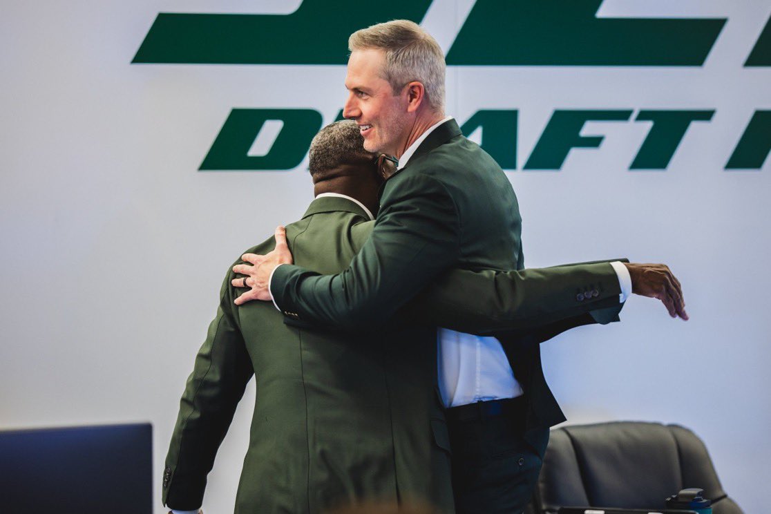 Darren Mougey and Aaron Glenn have absolutely knocked this draft out of the park.

4 immediate IMPACT starters and we’re not done yet.