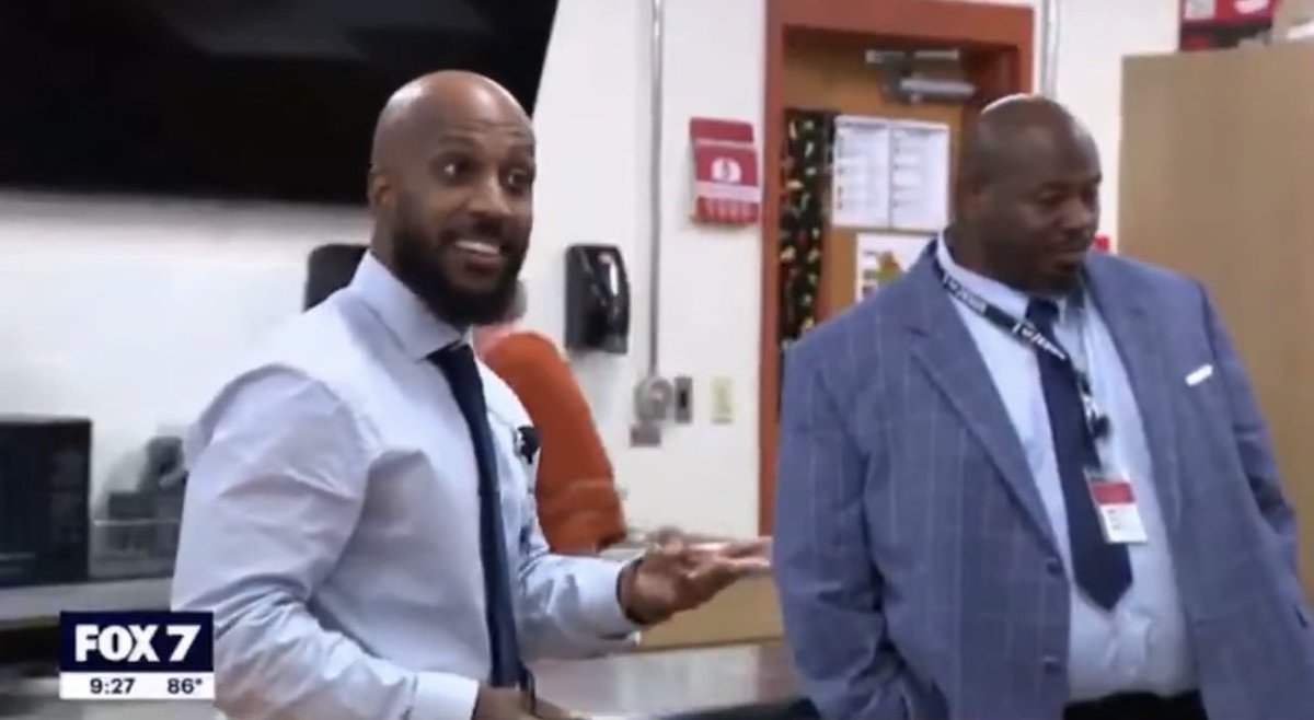 CoachJHouston's tweet image. Headed to College Station for #SLCI2026 at Texas A&amp;amp;M.

Speaking tomorrow on “More Than the Next Play” - the impact of mentorship through athletics on student outcomes beyond sport.

Athletics = access. Mentorship = Transformation

#MentorshipMatters #StudentAthletes #BaylorLeads