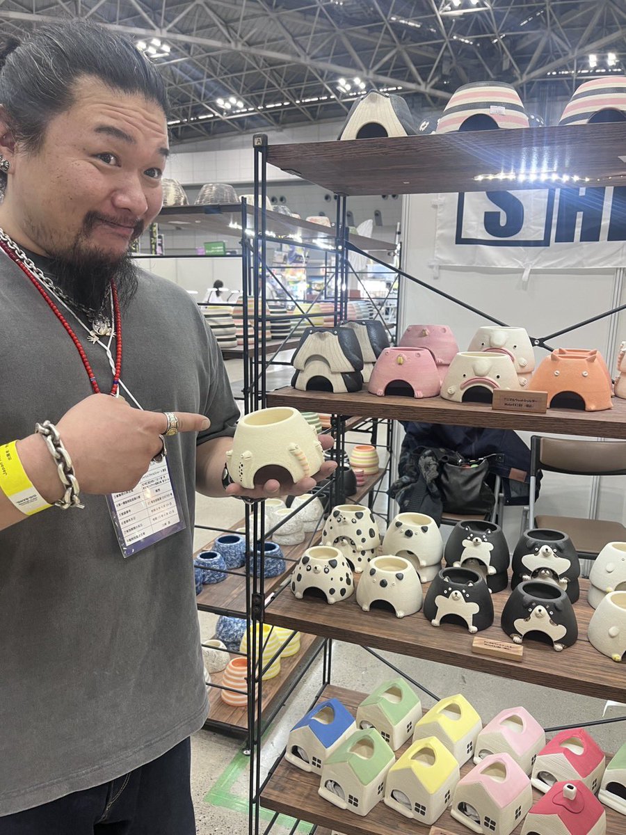 hammio_shelter's tweet photo. 今日からビッグレプです!
前回即完売したチンアナゴシェルター多めにあります!
#ウェットシェルター #レオパ #レオパードゲッコー #ビッグレプ #ジャパンレプタイルズショー
#leopardgeckosofinstagram #leopardgecko #hidebox https://t.co/aAZBZmQDYX