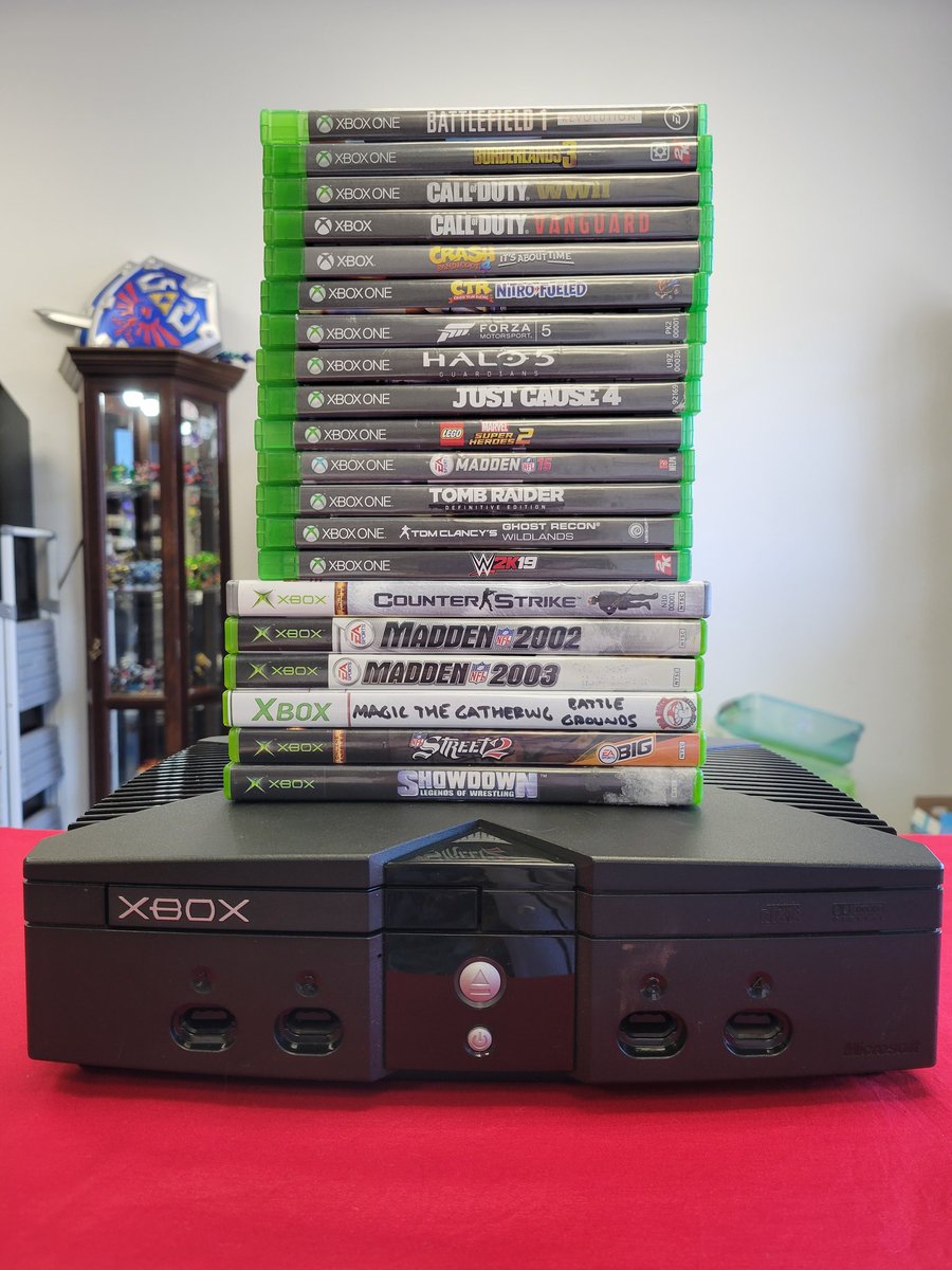BigRedsRetroGmz's tweet image. The original Xbox is the "foundation" upon which Microsoft has built it's "success"

Did we put the quotations in the right spots?

#Microsoft #Xbox #PhysicalMedia #RetroGaming #RetroGames