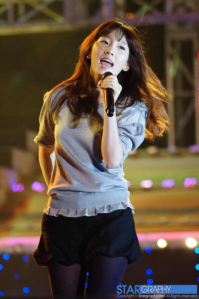 taengoo old pics tweet media