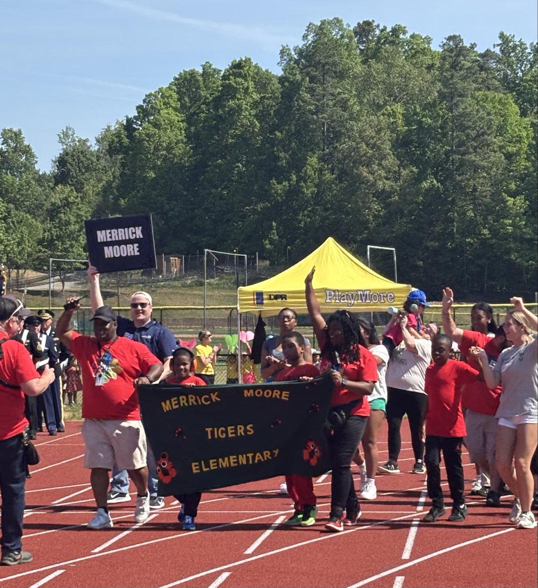 DPSExceptional's tweet photo. More pics from our Elementary Special Olympic spring games. Shout out to @draslewis for always showing up and elevating inclusion and support for our students with disabilities! https://t.co/c3hVuHNkZn