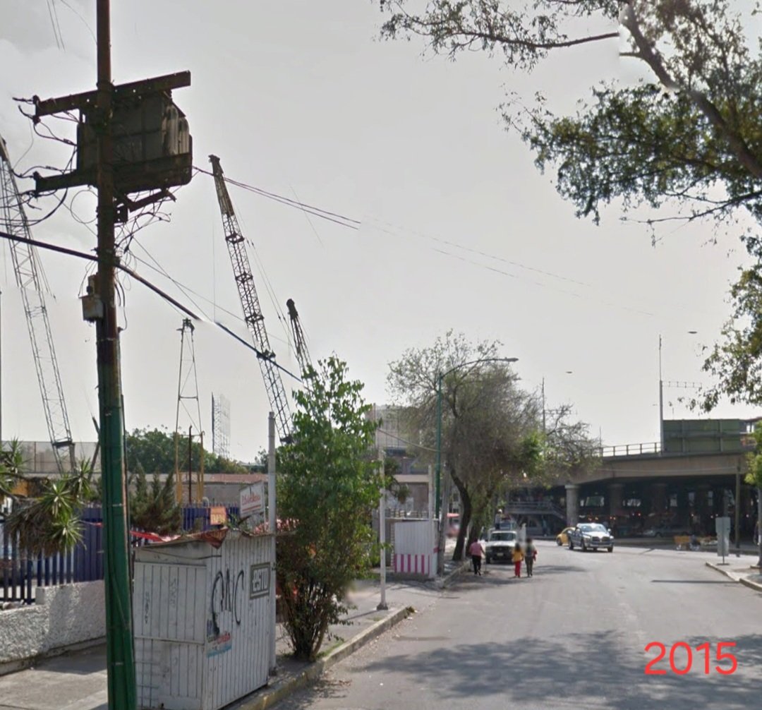 iztacalconews's tweet photo. Vista desde google de la enorme y polémica construcción de #Coyuya dónde grabó un video #CitalliHernandez, exfuncionaria del Gobierno de @Claudiashein y que se fue hace pocos días a #MORENA

Por alguna razón varias personas están "recuperando" el video y 
https://t.co/hYG3D0bUpO https://t.co/Jou39N43wT