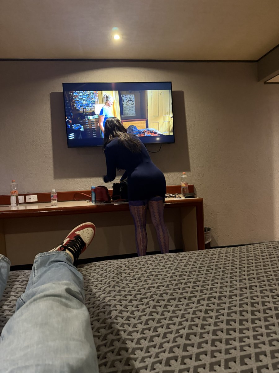 Todo empieza en este momento…
cuando aún me tienes… pero sabes que estoy por entregarme. ✨A <a href="/4mantediscreto/">4mantediscreto 🇲🇽</a>”