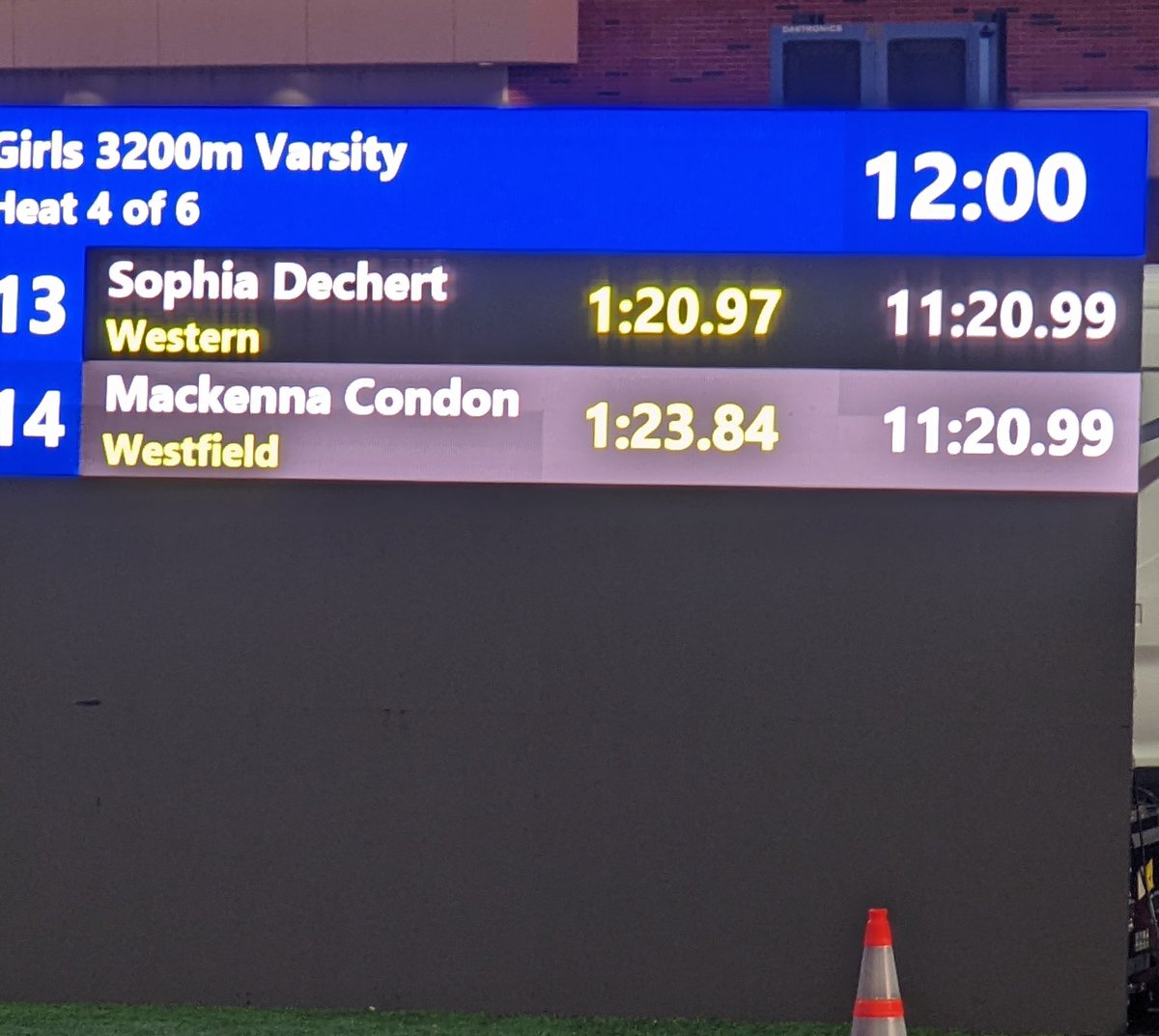 **SCHOOL RECORDS D ALERT**
Sophia Dechert closes fast to a new school record in the 3200m Run.