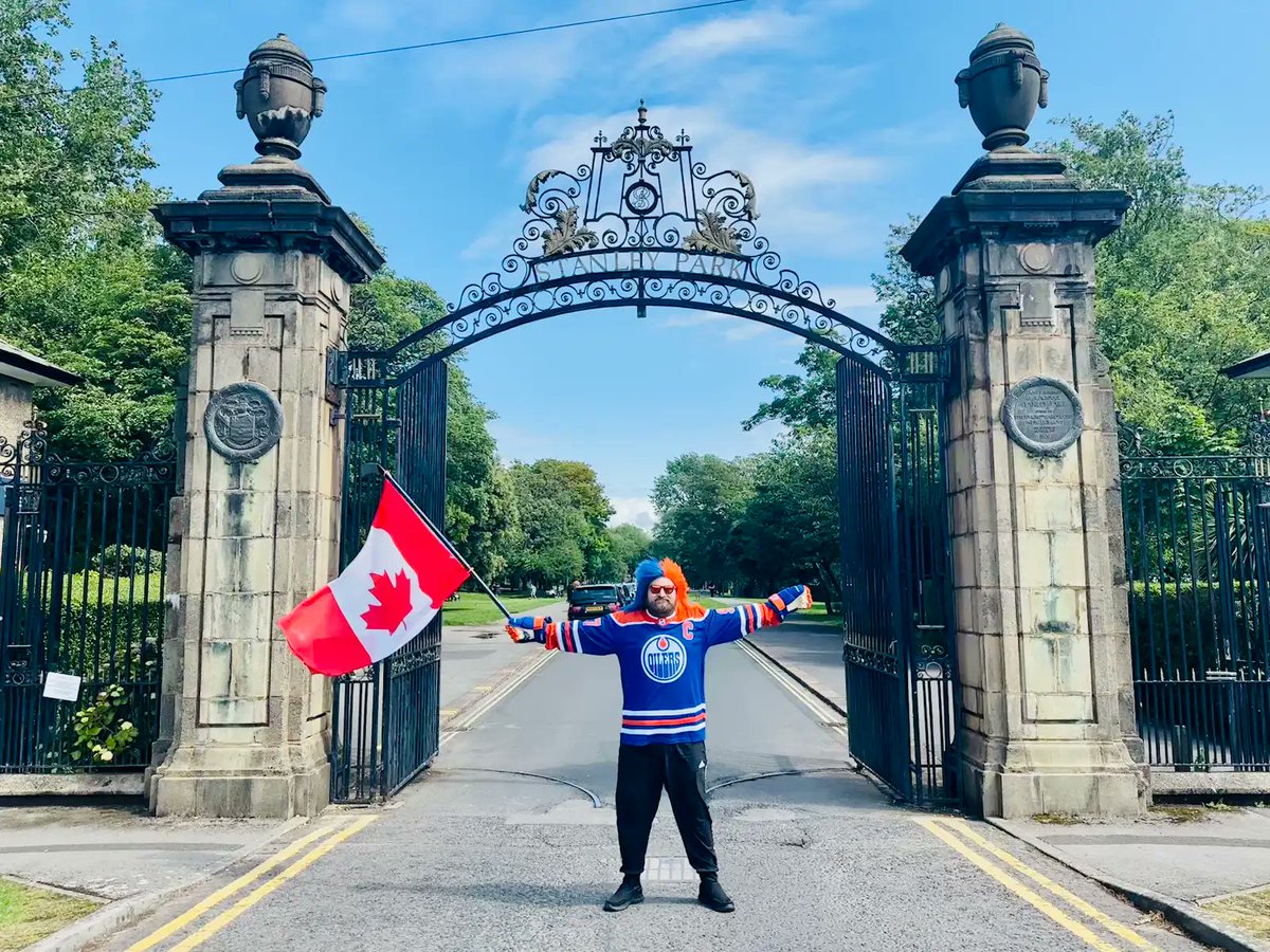 Lauren Hunter tweet media