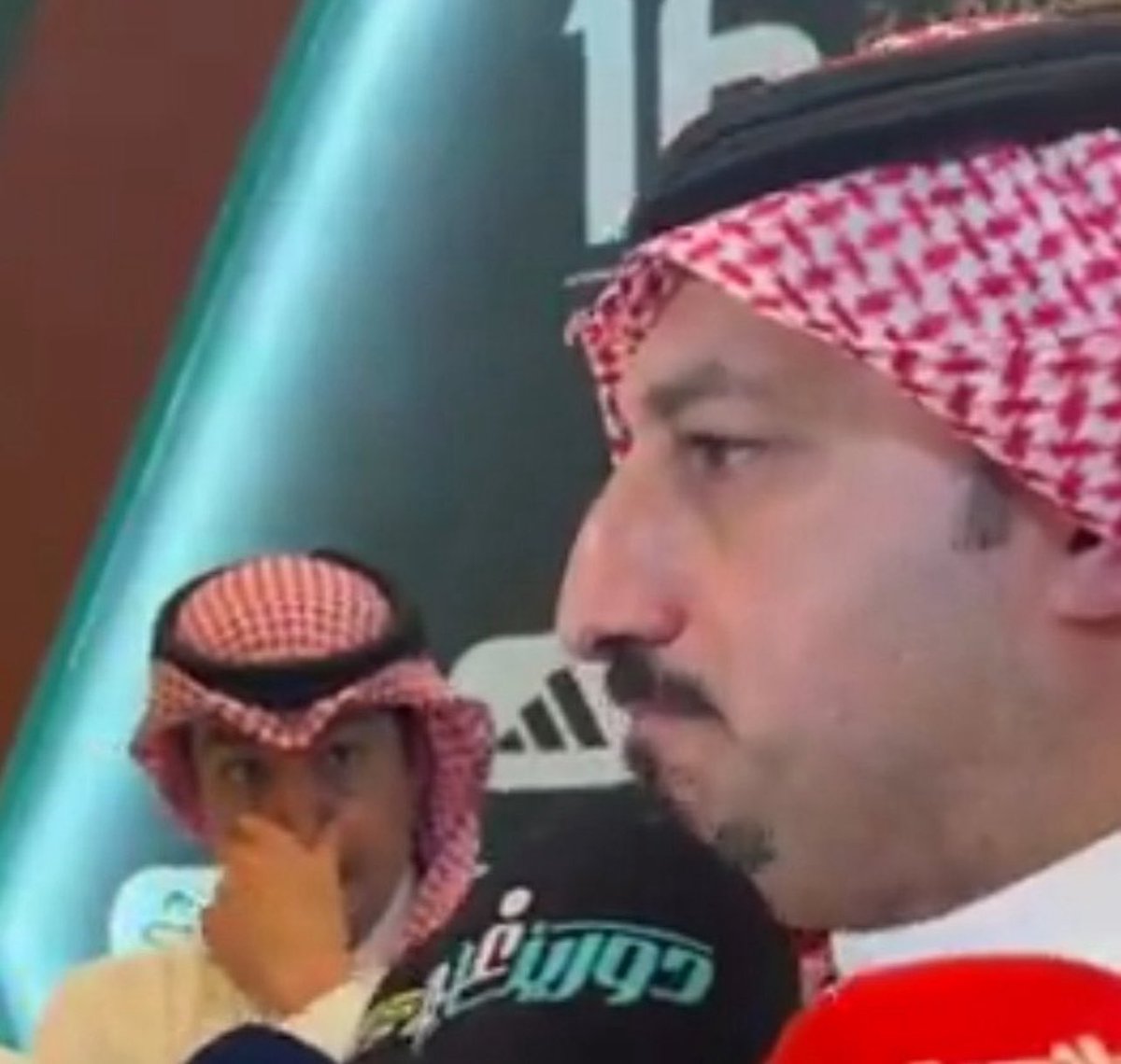 المحقق الاصفر tweet media