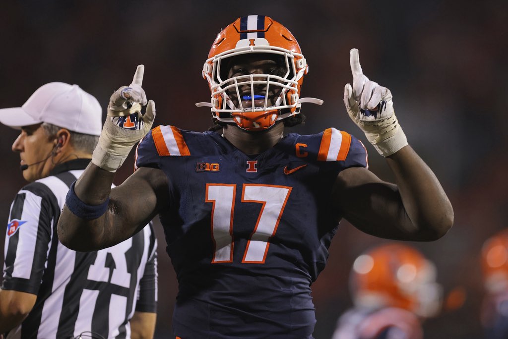 BREAKING: Gabe Jacas is heading to New England

The Patriots select the #Illini EDGE/OLB with the No. 55 overall pick.

It’s the sixth year in a row that an Illinois player has been picked in the first three rounds.

(Photo from AP)