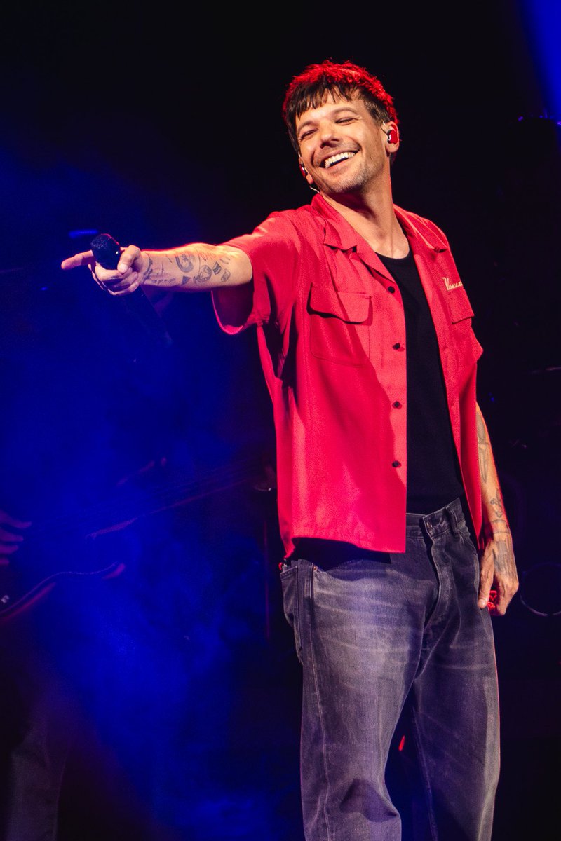 Harry & Louis Updates tweet media