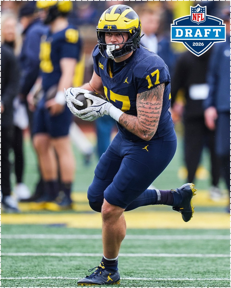 MySportsUpdate's tweet image. The #Texans will select Michigan TE Marlin Klein at No. 59. 

A German-born prospect with limited experience (12 starts), Klein flashes more ability than his role at Michigan allowed him to show.