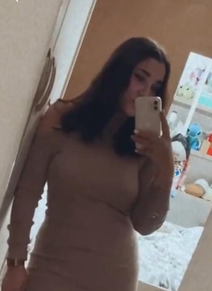 Selviii_Oficial's tweet image. Acá Aldi (@aldii2506) me pasó fotos de CRIS @Deryaam1v @valeriaprsg23 🤣🤣🤣🤣 #ChinaSuarez #Chinardi #China #MauroIcardi #Galatasaray #WandaNara #WandaGate #Wanda #LAM