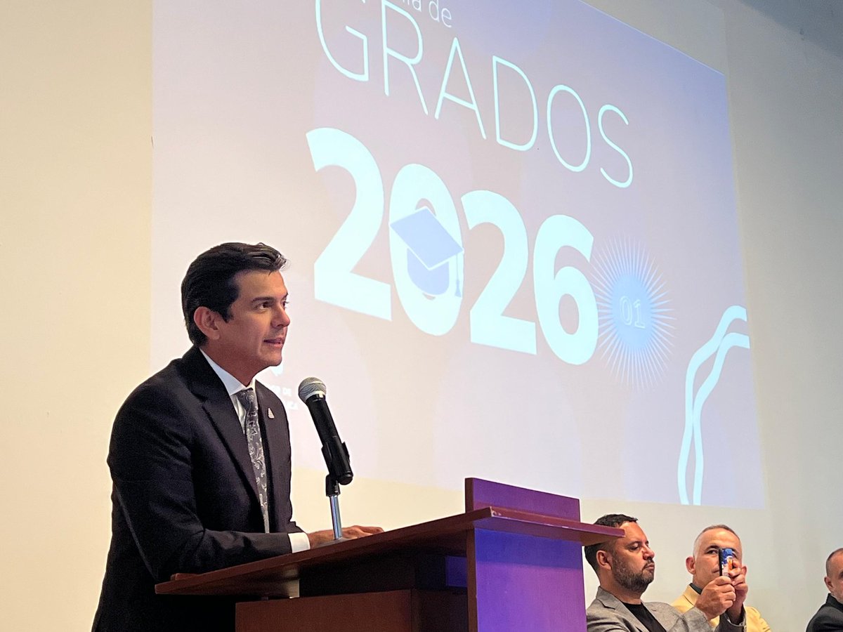 ESAPOficial's tweet photo. #GradosESAP2026 “La universidad no solo nos forma como profesionales, sino también como personas” 🎓✨

Frase de una graduada de la #TerritorialQuindíoRisaralda en los grados de la CETAP Pereira, donde 42 nuevos administradores públicos territoriales inician su camino al servicio del país 🇨🇴