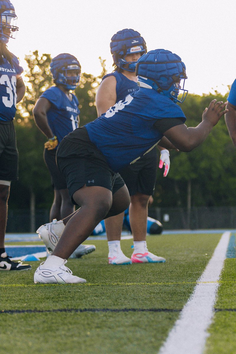 Royals__FB's tweet image. First week of #Springball26 ✅

@anthonywoodsqb1 @DavidLColemanJ2 @_DominicMiranda @Roadrunnerjdd 

#TJW
#DevelopingChampions