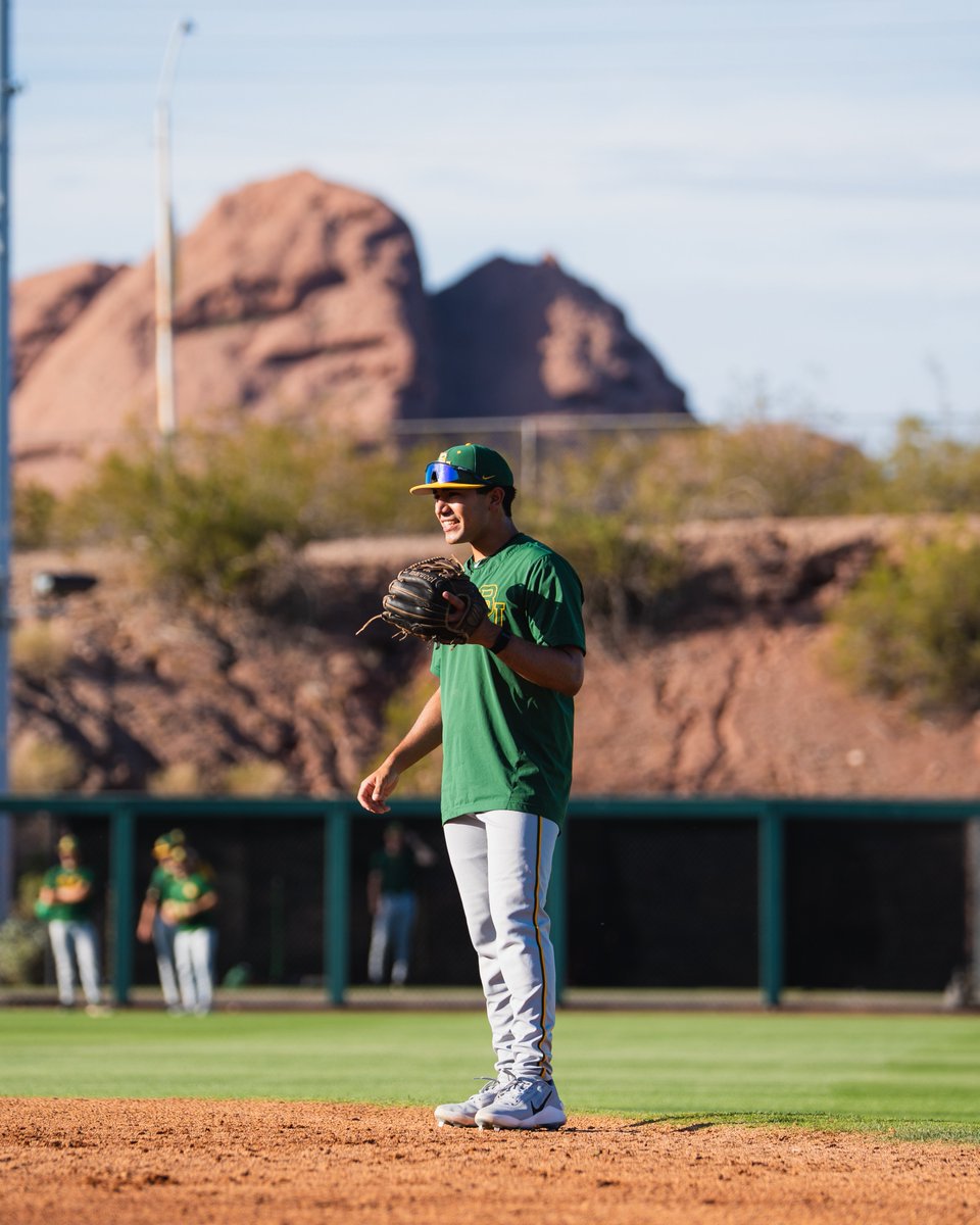 BaylorBaseball's tweet image. Ready to go from AZ ☀️

#SicEm 🐻⚾️ | #Together