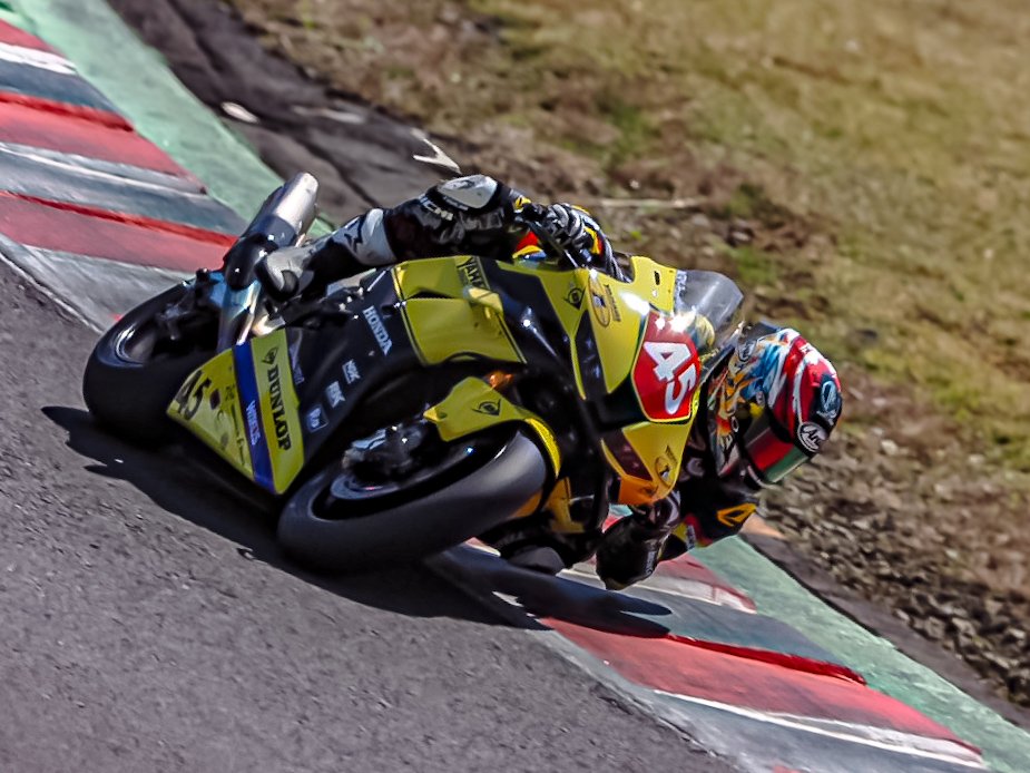 ActiveJapan_TW's tweet image. JSB1000予選、DUNLOP長島選手3番手🏁 トップ3は25秒台に入れてきてます🔥 決勝のバトルが楽しみですね〜😆
#JRR
#GALESPEED
#ACTIVE
#HYPERPRO
#GOODRIDGE